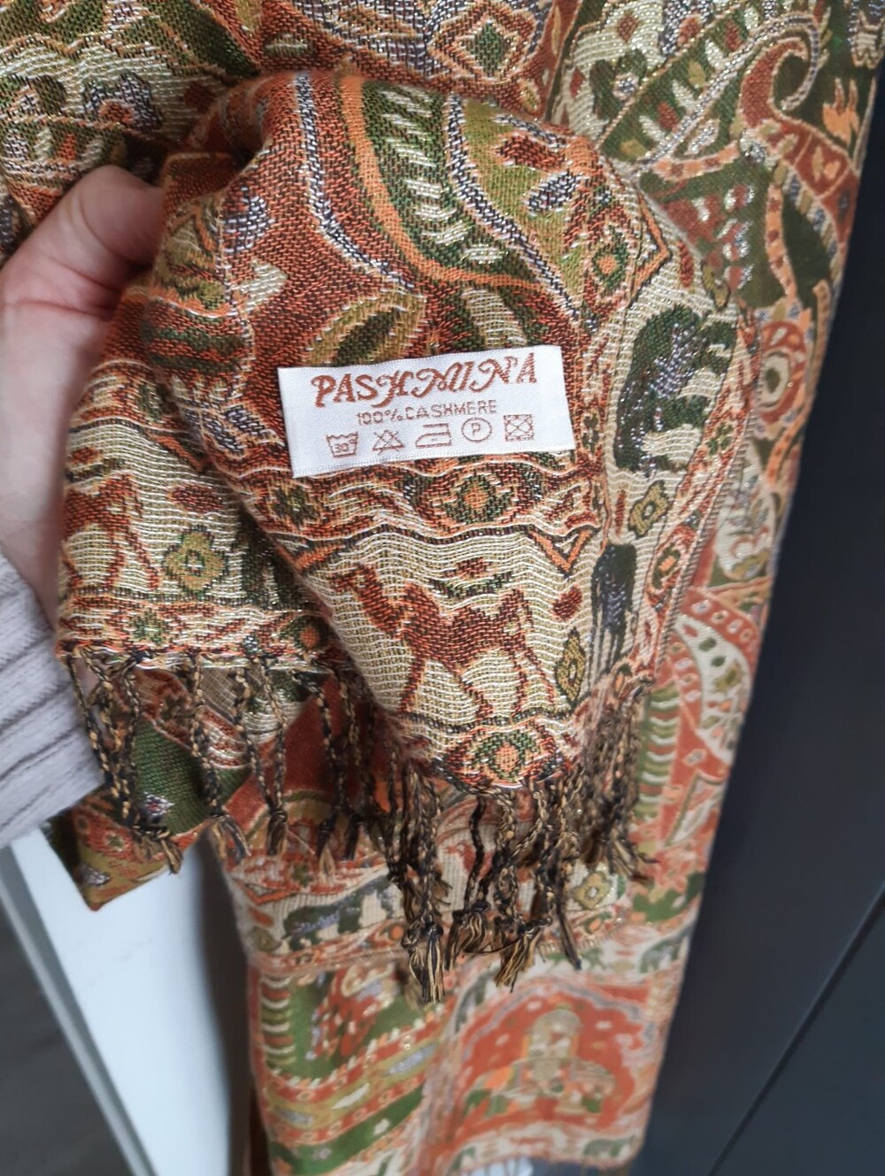 PASHMINA 100% Cashmere Paisley Fringe Scarf in Rust & Olive